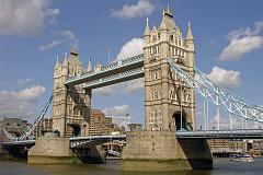 
The Tower Bridge was opened in 1894 and measures 240m between the two towers, which house the machinery for raising the bascules in 90 seconds. The upper walkway is open to visitors.

